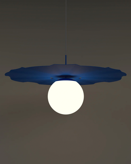 Sunbrella coastal umbrella inspired pendant light with warm glow مصباح معلق صنبريلا مستوحى من مظلة الشاطئ مع اضاءة دافئة