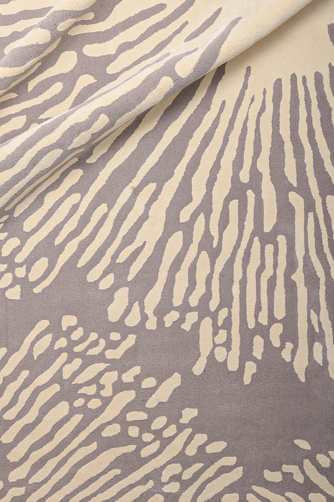 Knot by knot - Hand Tufted Rug