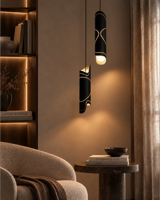 Waves Pendant in a styled interior | دلاية ويفز، داخل مساحة منسقة، أسود وذهبي بسطح متموج