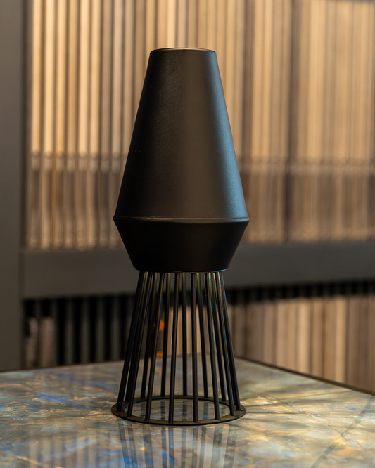 Beam Table Lamp product photograph, table lamp with the interplay of light and artistic shadow (image 2) | أباجورة بيم، صورة للقطعة، بتفاصيل تجمع الضوء والظل