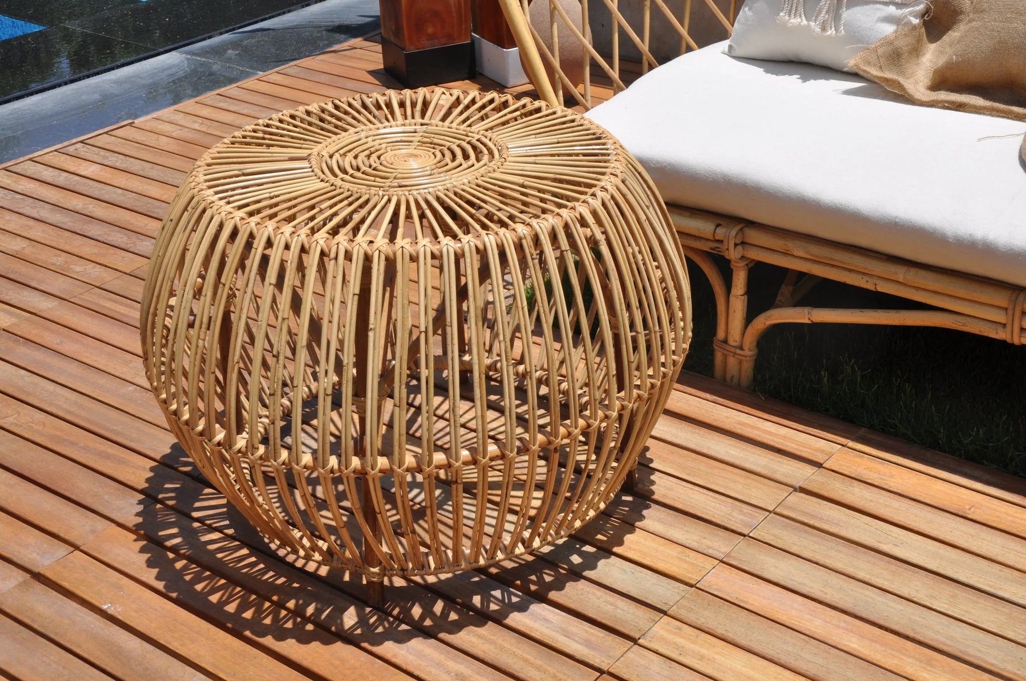 Zoya Bamboo Table