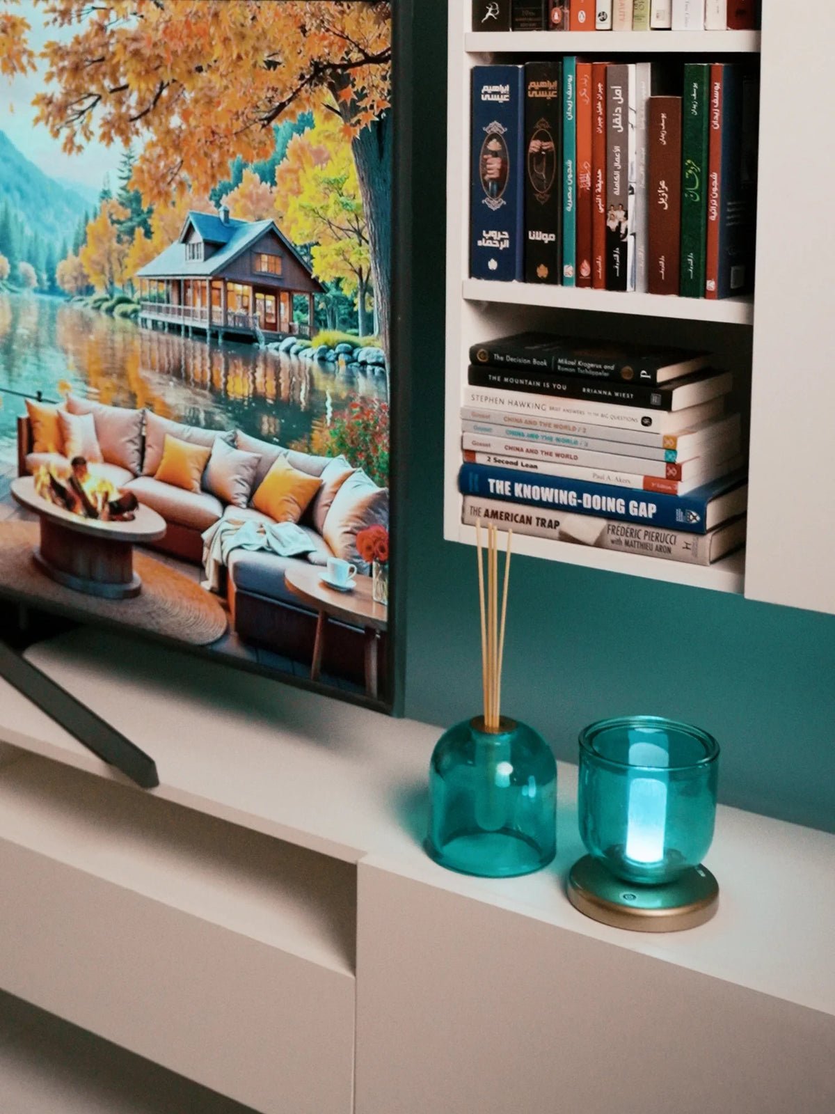 Cartouche Table Lamp product view 10, table lamp with a sculptural interpretation of Egyptian design | أباجورة كارتوش، صورة رقم 10، بزجاج منفوخ وقاعدة معدنية