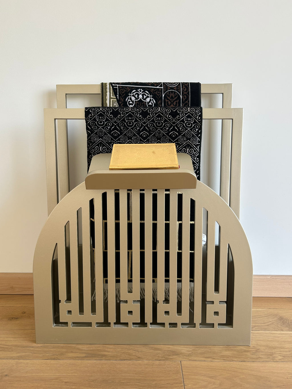 Modern Prayer Stand