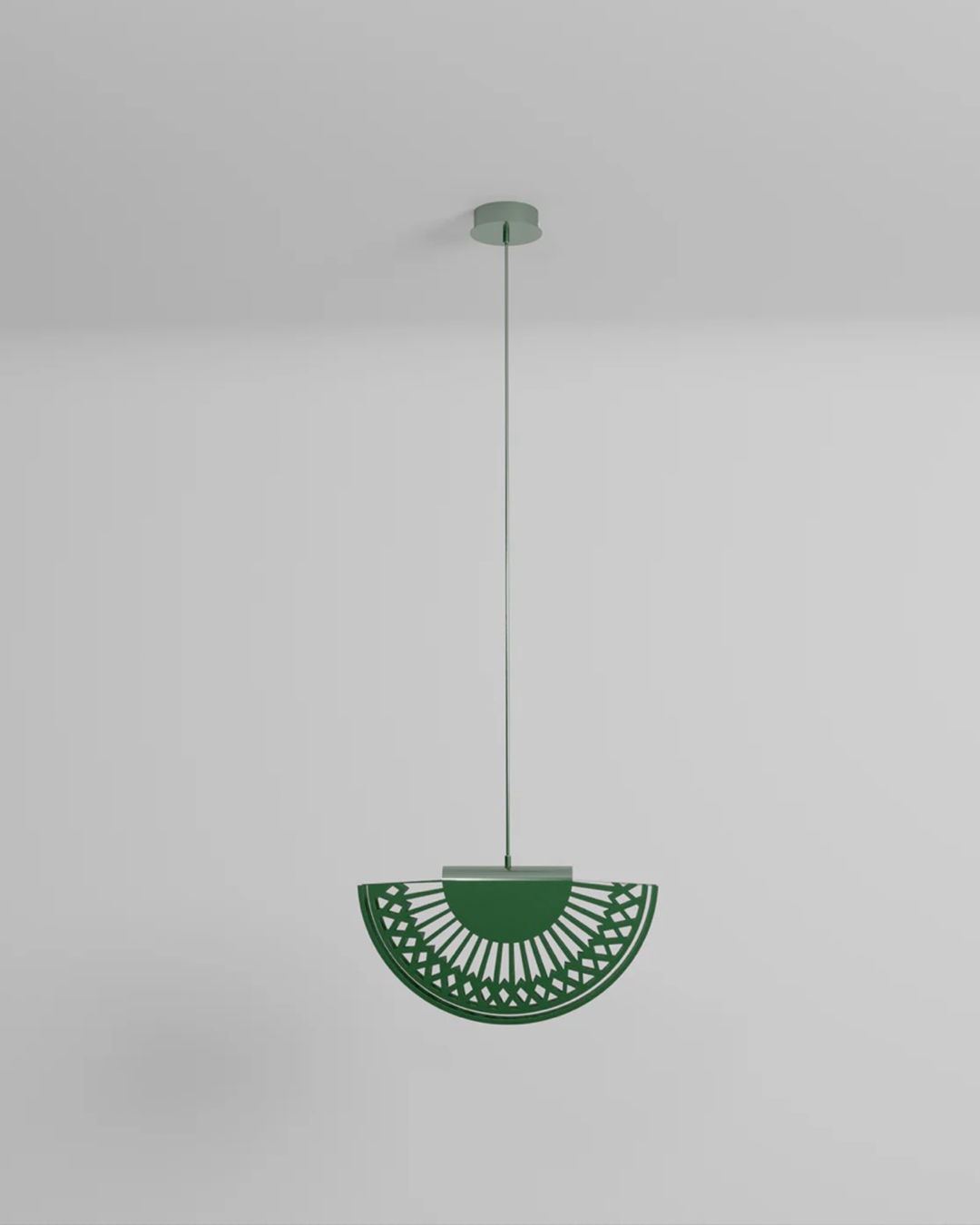 Breeze pendant light with elegant fan inspired curves and soft light مصباح معلق بريز بانحناءات مروحية أنيقة مع إضاءة ناعمة