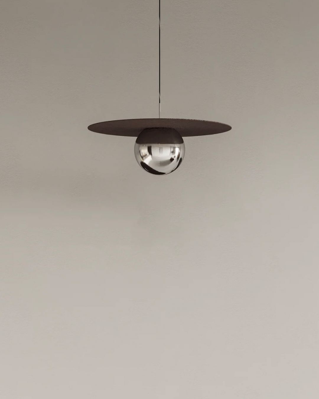 Troika single pendant light with triple harmony decorative design مصباح معلق ترويكا سينجل بتصميم زخرفي متناغم ثلاثي العناصر