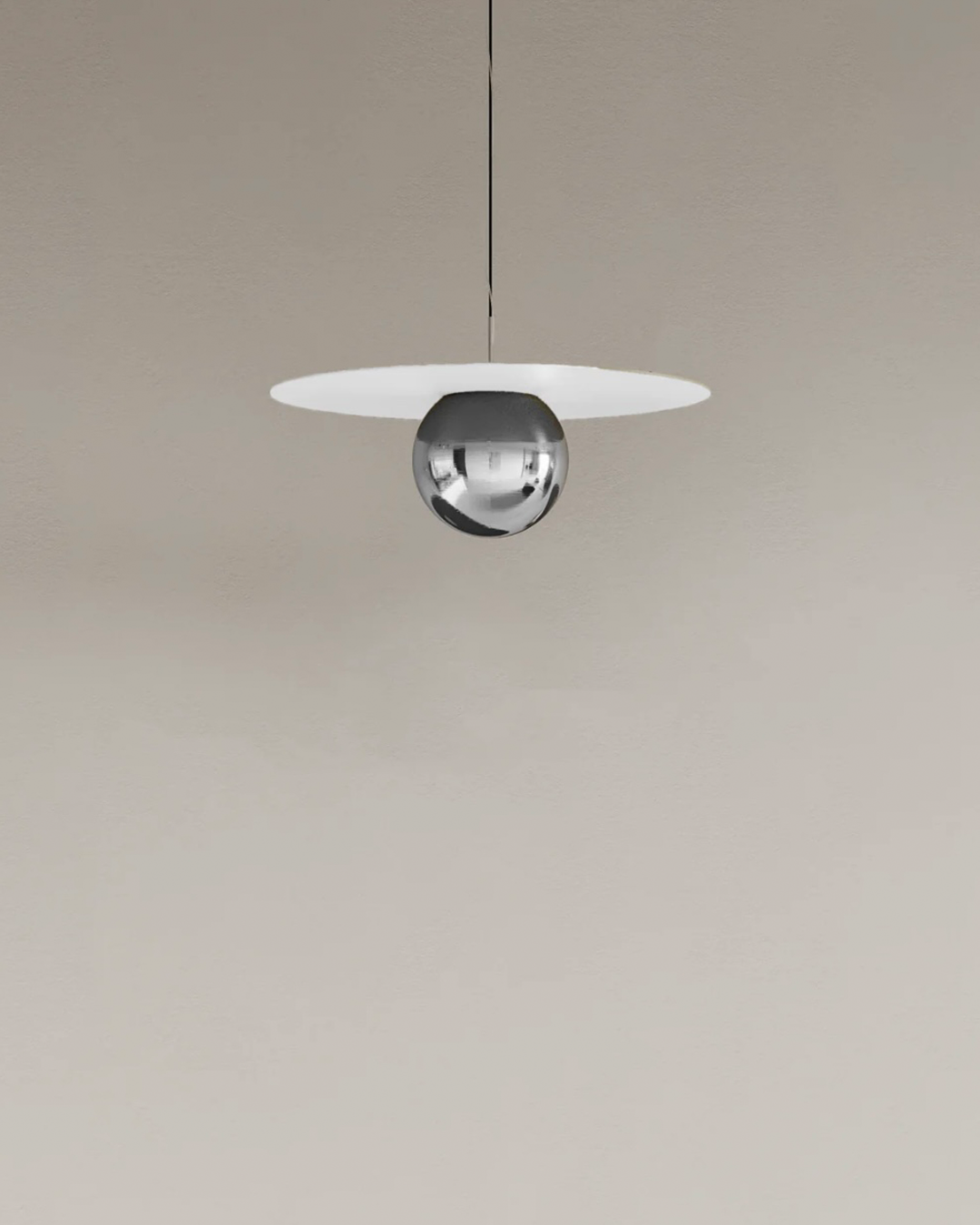 Troika single pendant light with triple harmony decorative design مصباح معلق ترويكا سينجل بتصميم زخرفي متناغم ثلاثي العناصر