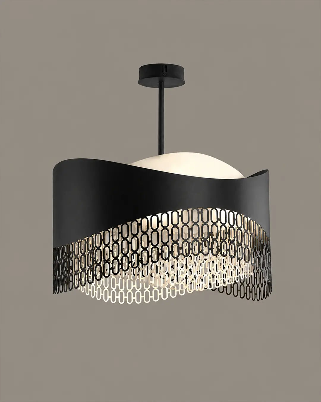 Chains Chandelier product view 4, chandelier with a sculptural arrangement of linked forms | نجف تشينز، وحدات مترابطة