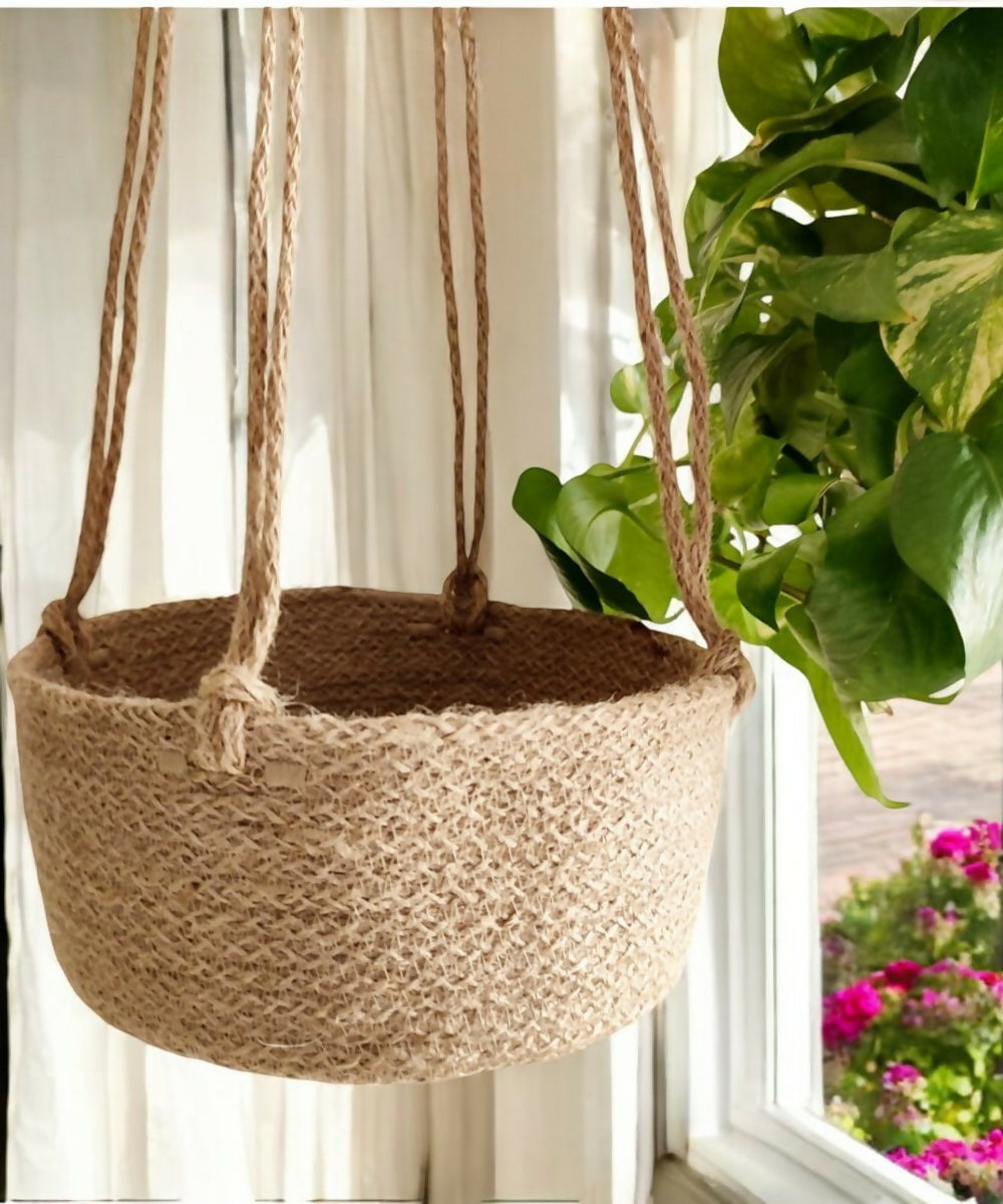 Jute-hanging-plant-pot-