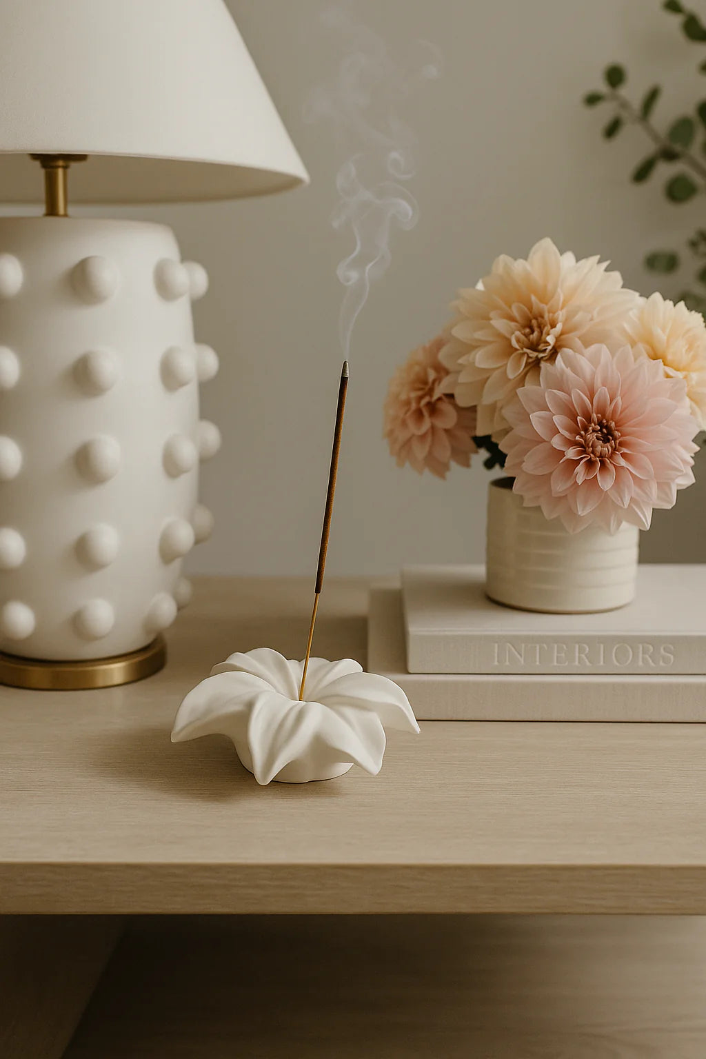 Lilly Incense Holder