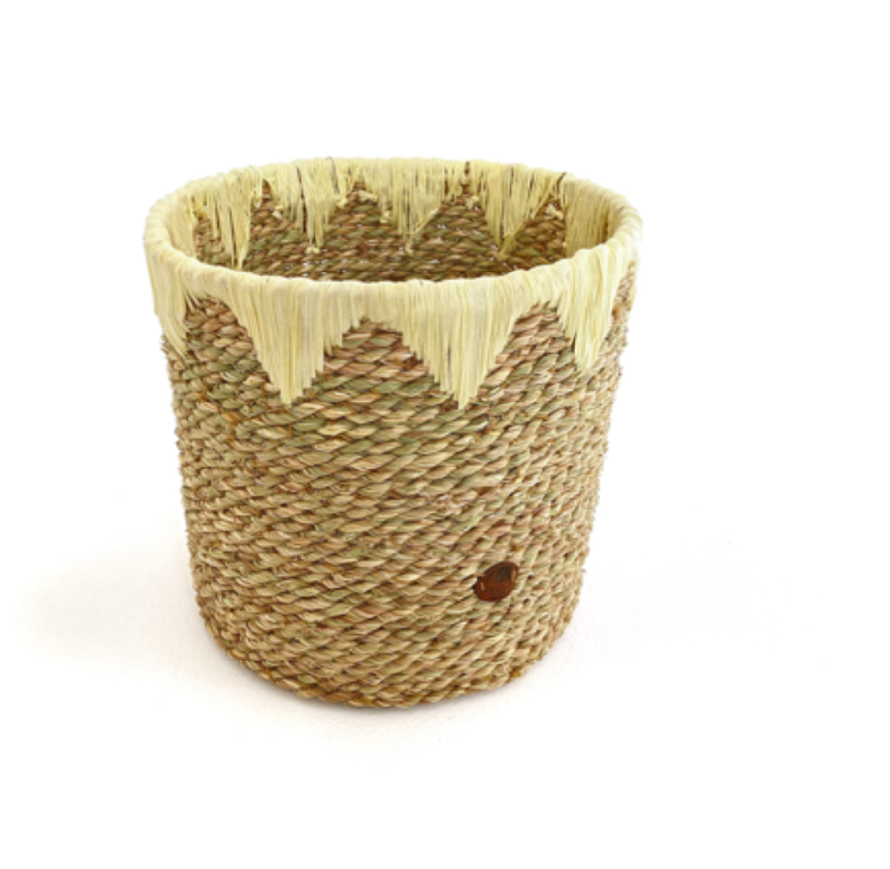 Embroidered Nubian Halfa Basket (2)