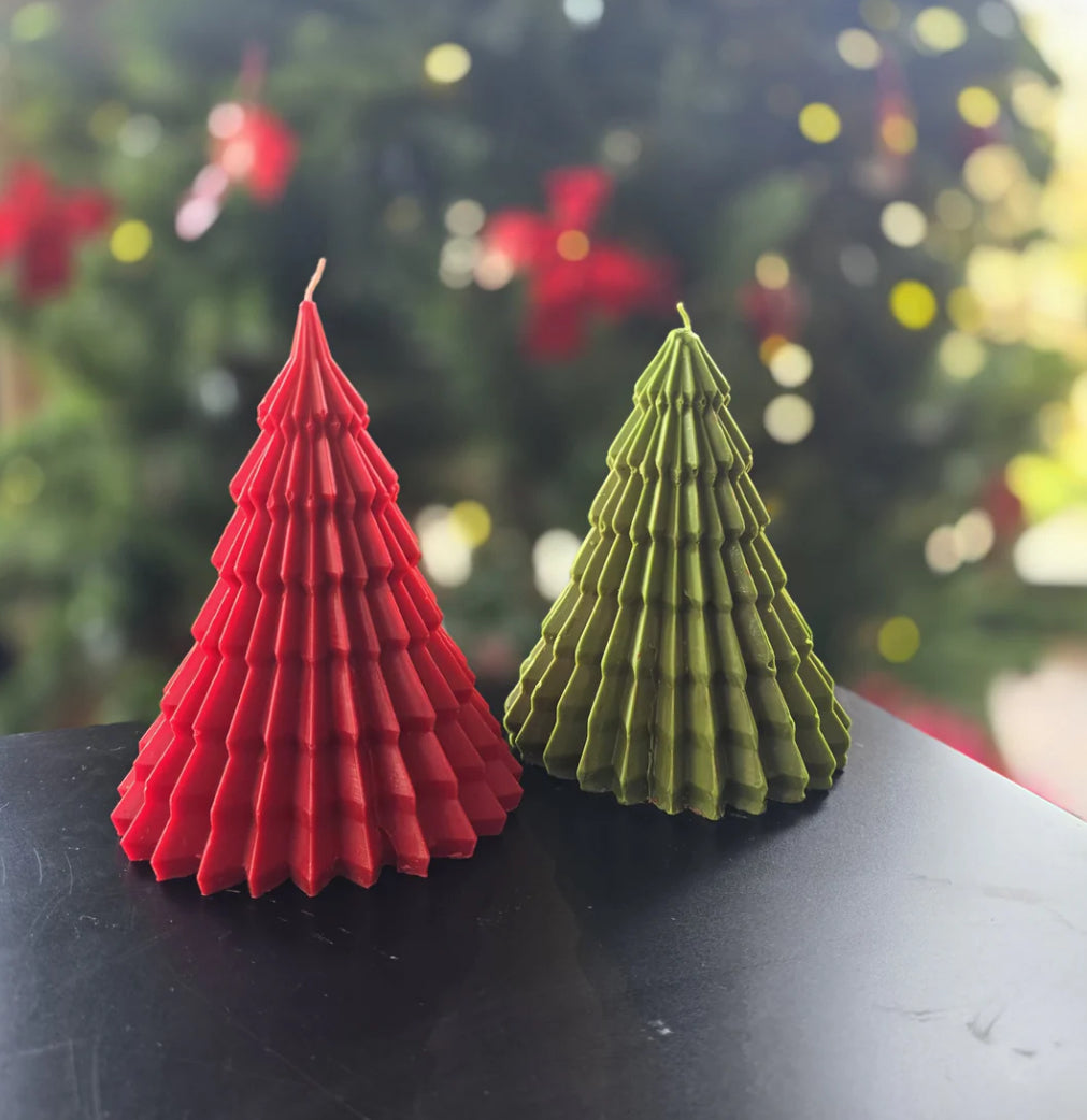 Sweeping Christmas Tree Candle