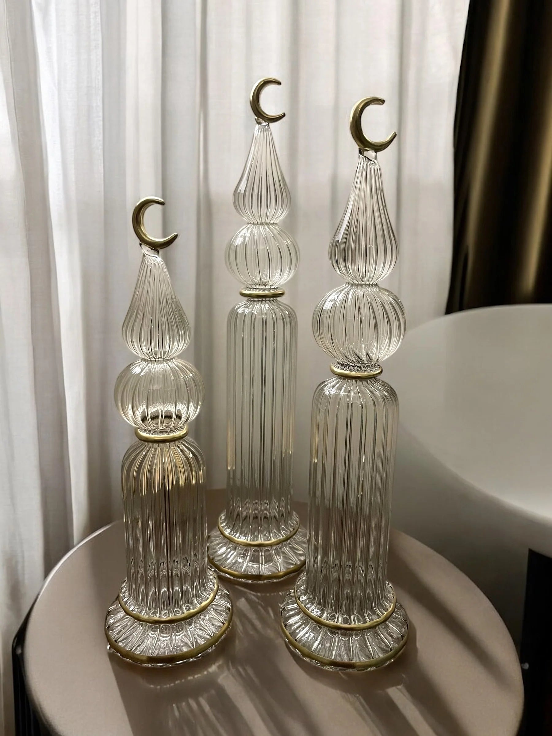 Flowy Transparent Ramadan Gold Pillar