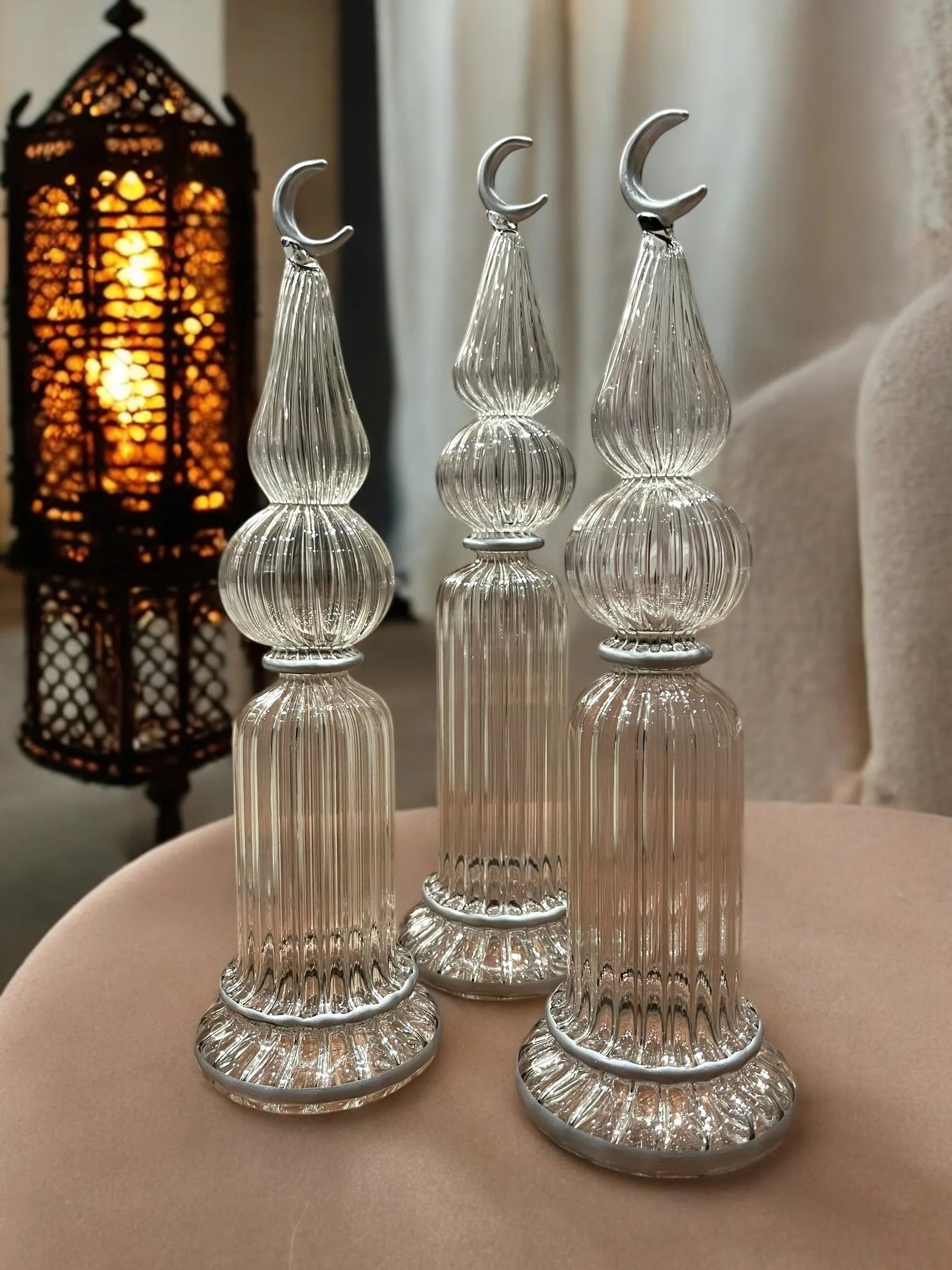 Flowy Transparent Ramadan Silver Pillar