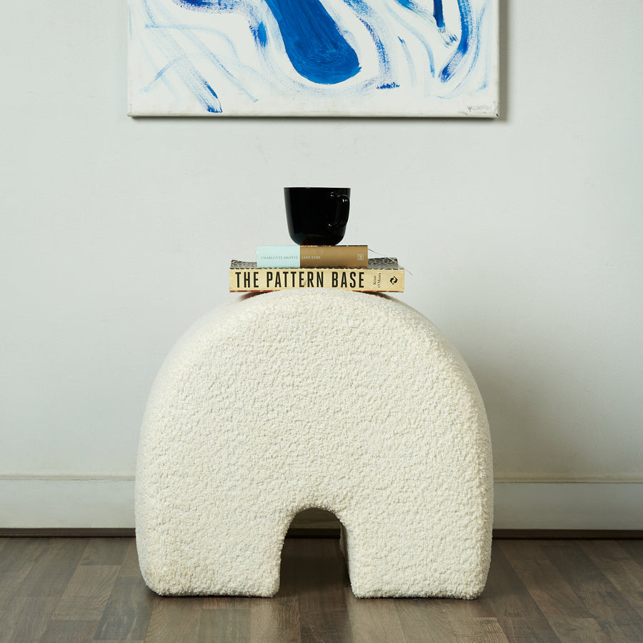 Uverse Stool