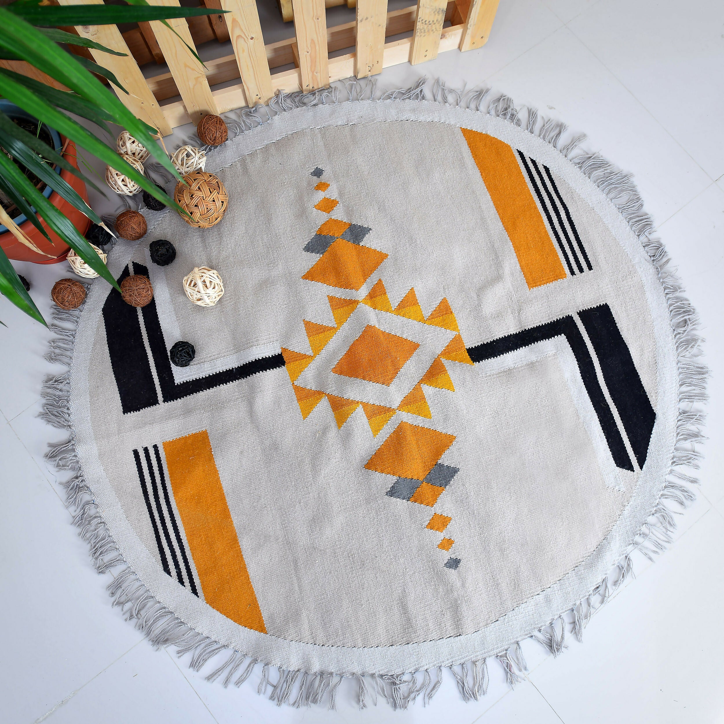 ShiningSunWoolCircleKilimRug2