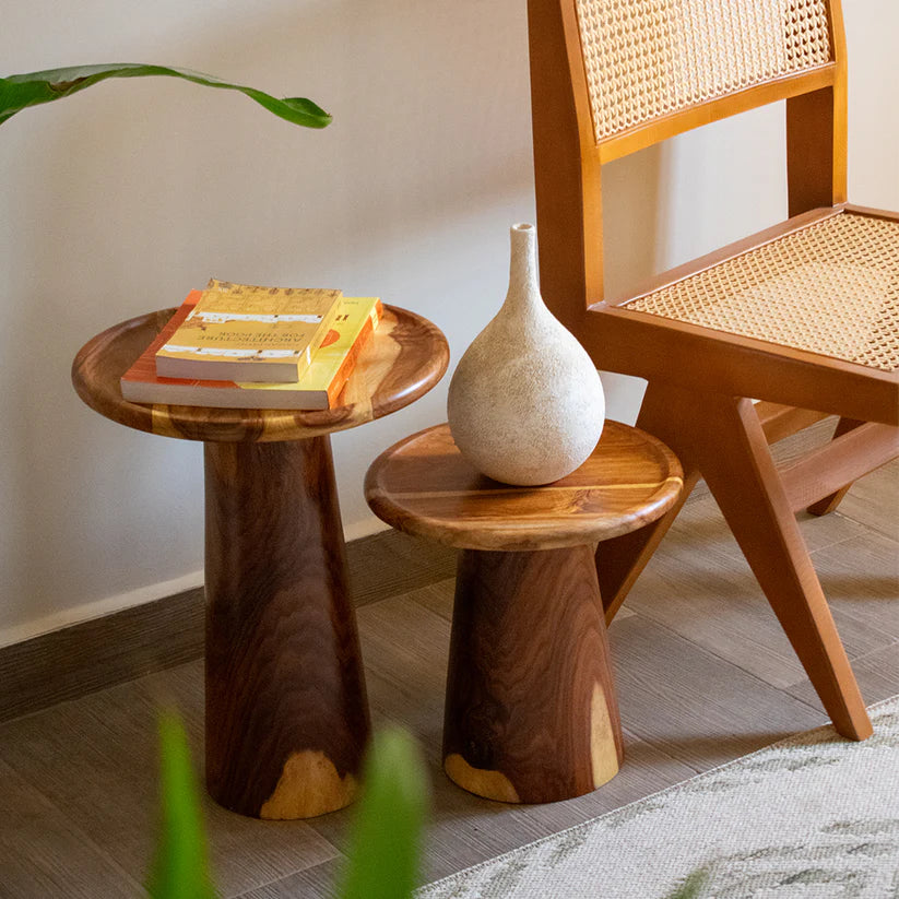 Kemitt Nesting Tables (Set of 2)