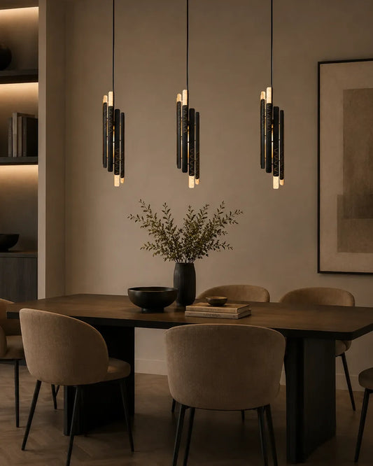 Tempo Spiral Pendant in a styled interior | دلاية تمبو سبيرال، داخل مساحة منسقة، حلزونية بالأسود والذهبي