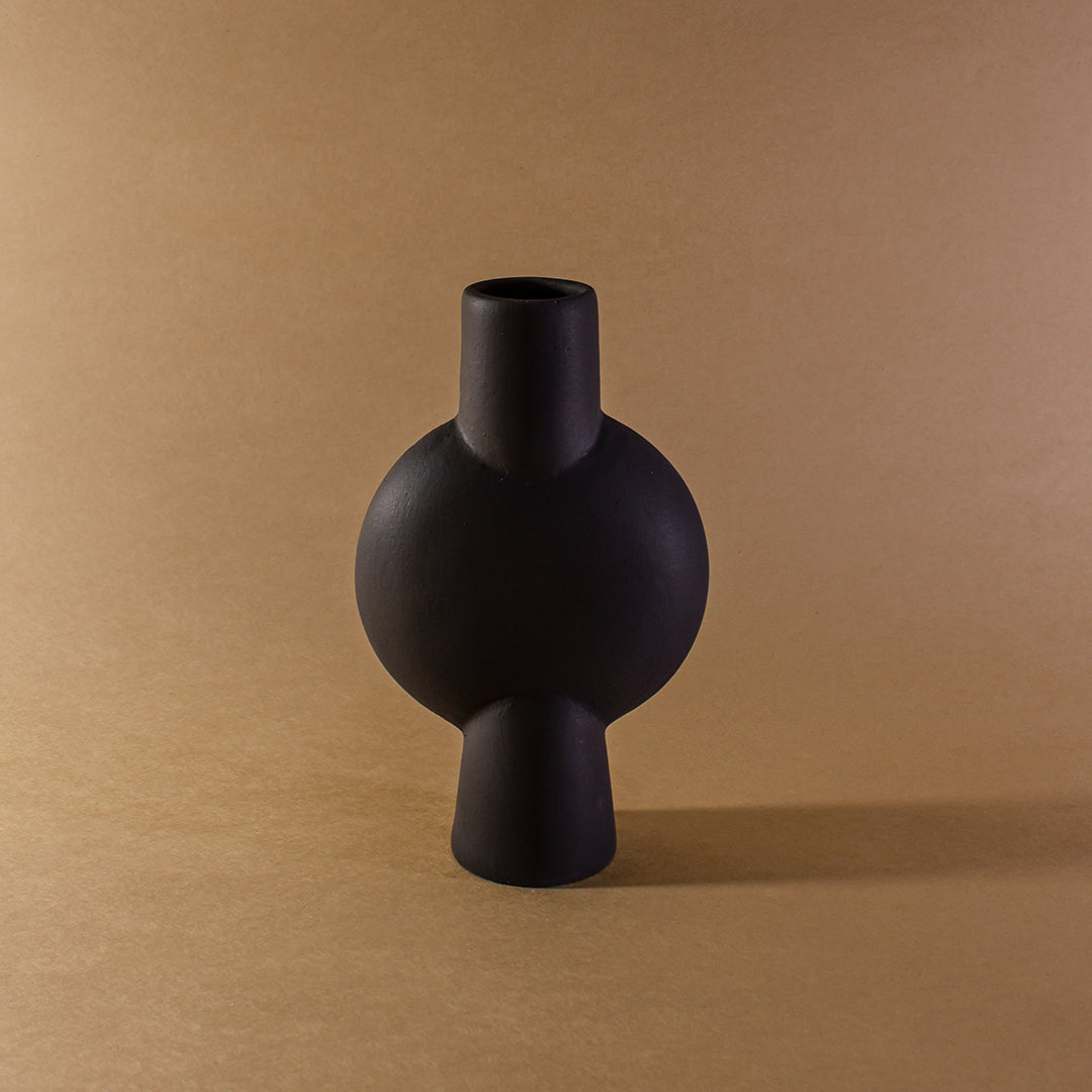Mond Vase