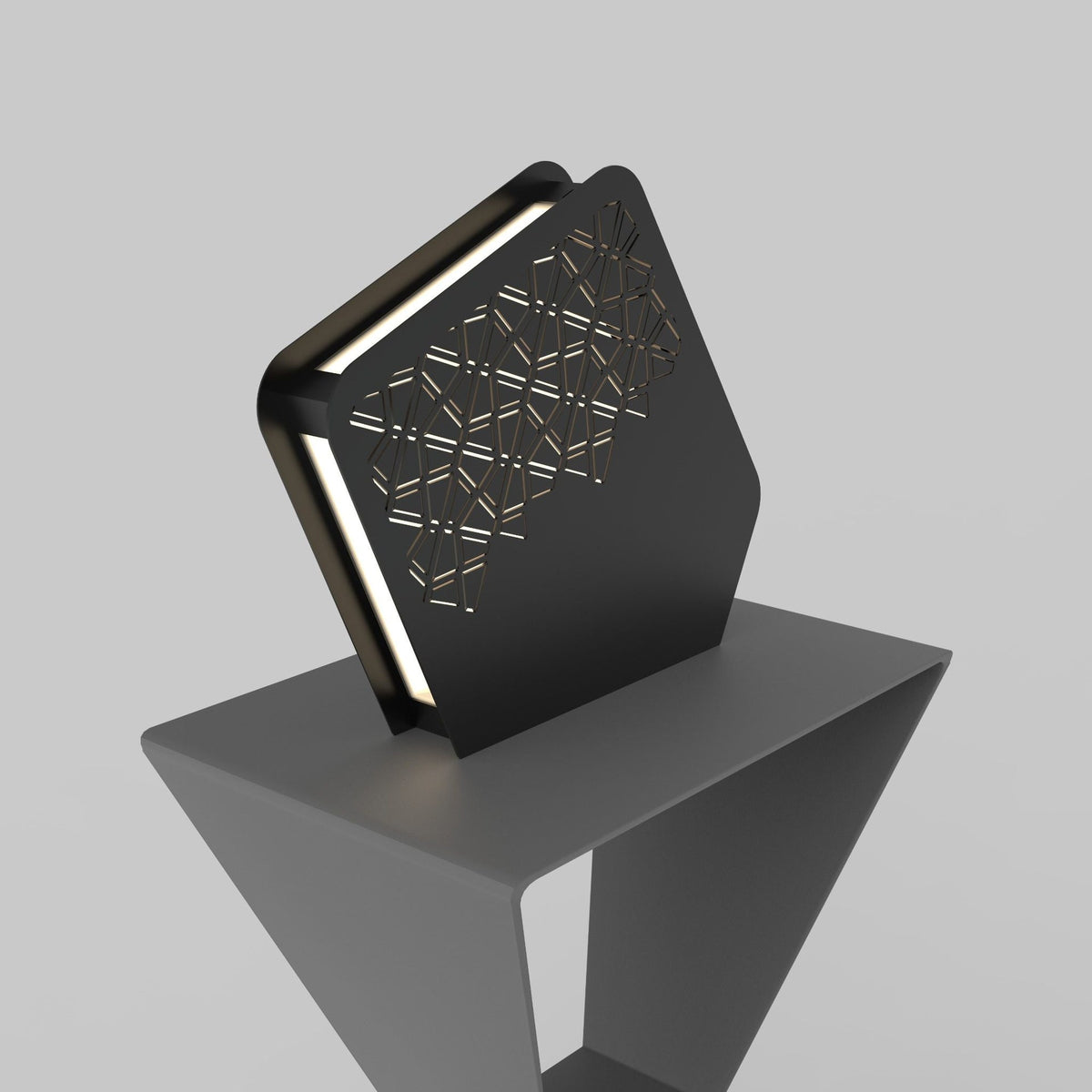 Slant Table Lamp product view 4 | أباجورة سلانت، صورة رقم 4، فتحات هندسية وظلال زخرفية