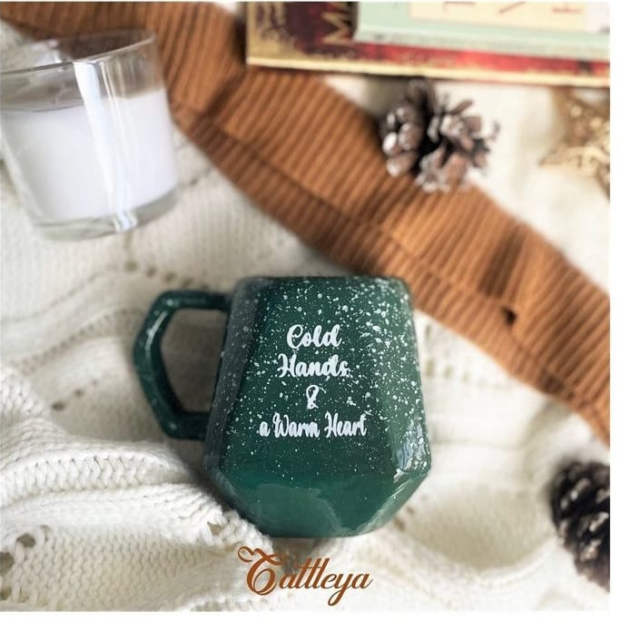 Christmas Mug - Cold Hands & A Warm Heart!