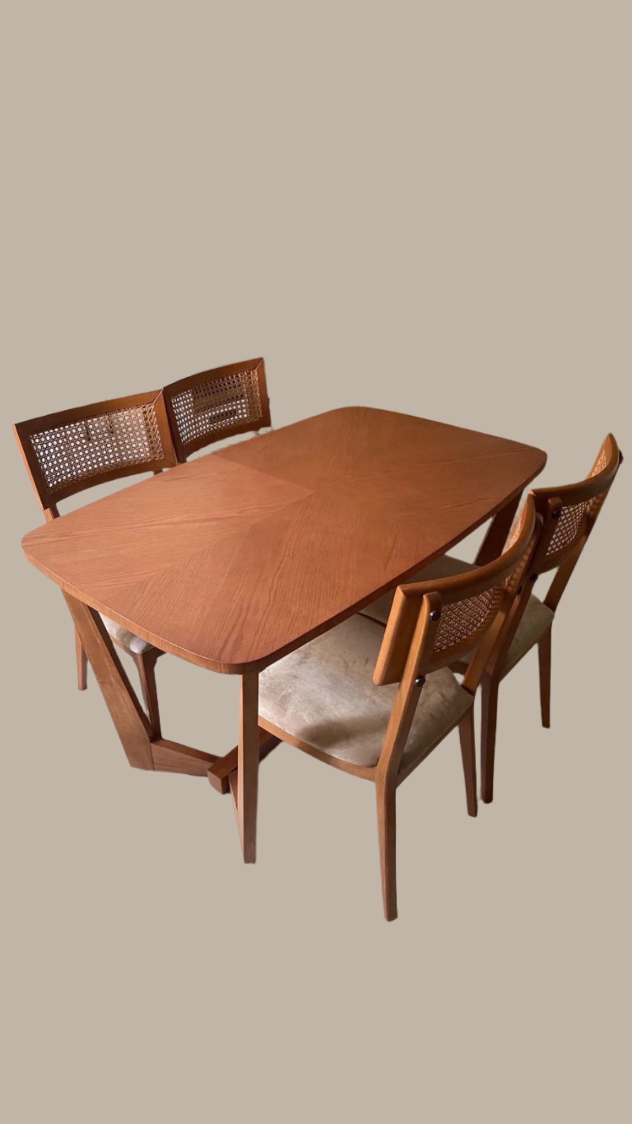 Kira Dining Table+ Larissa Chairs+ bench