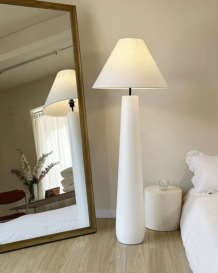 Luna Floor Lamp