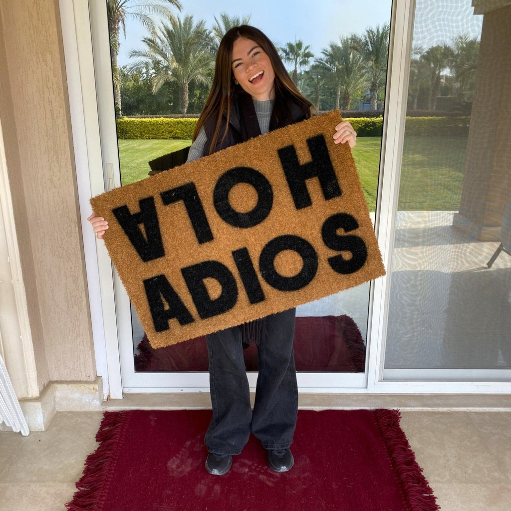 Hola - Adios
