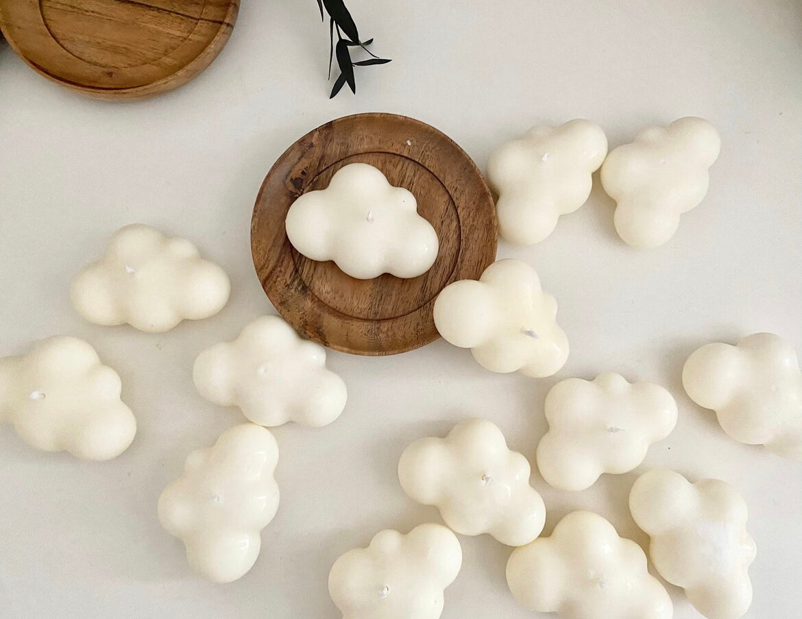 Large Vanilla Cloud
