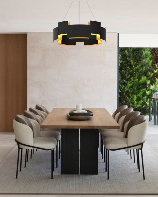 Offset pendant with geometric suspended structure creating warm ambient lighting / إضاءة معلقة بتكوين هندسي متوازن تضيف إضاءة دافئة ولمسة عصرية