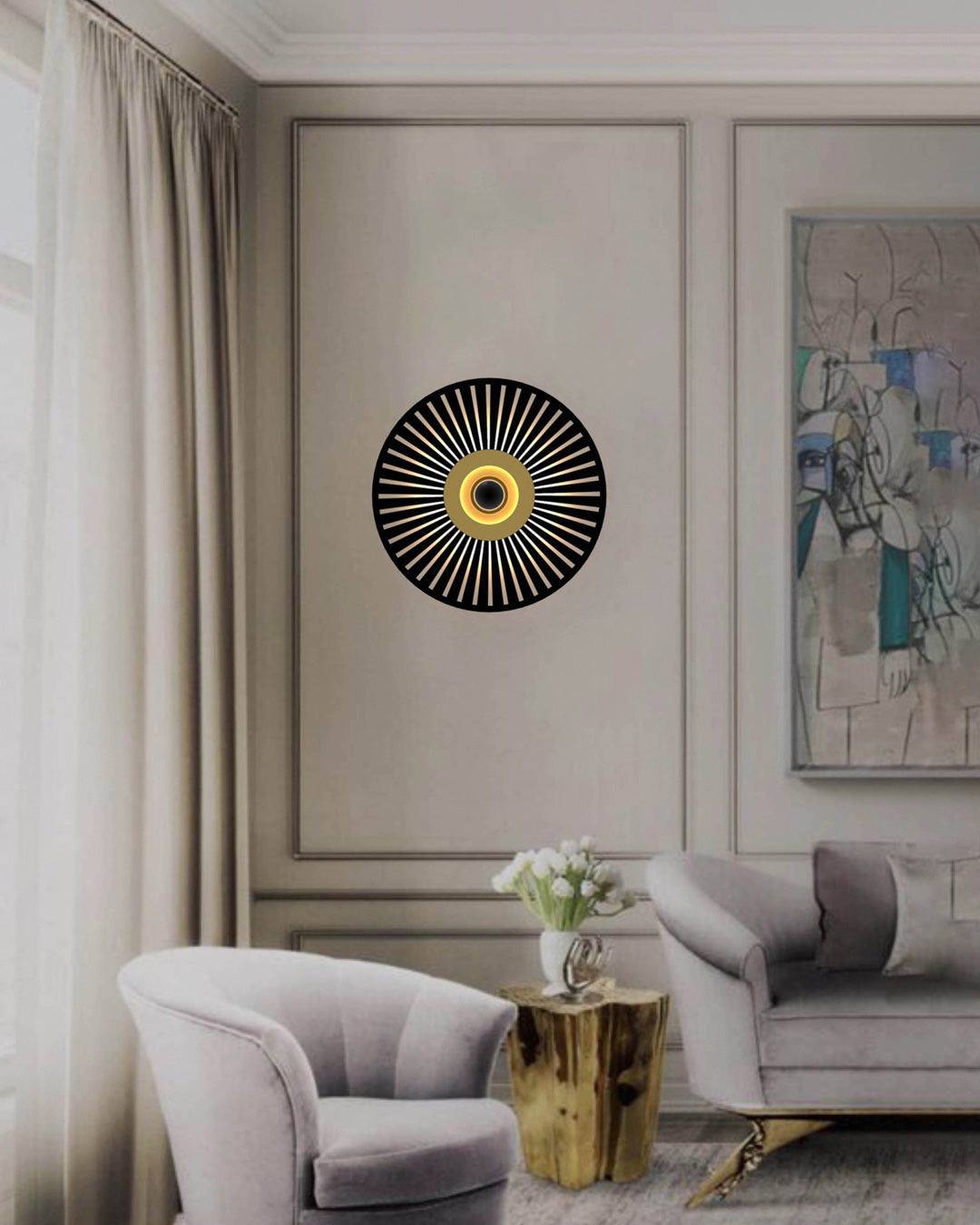 Globe wall lamp with spherical design creating a soft ambient glow / مصباح حائط كروي بتصميم عصري يوزع إضاءة هادئة داخل المساحة