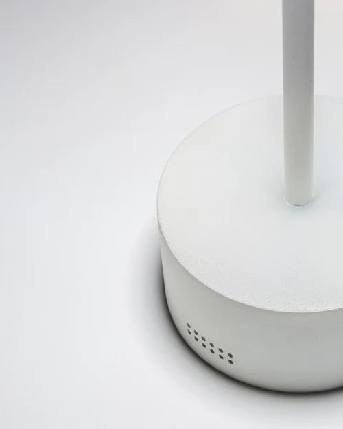 Slender Wireless Table Lamp