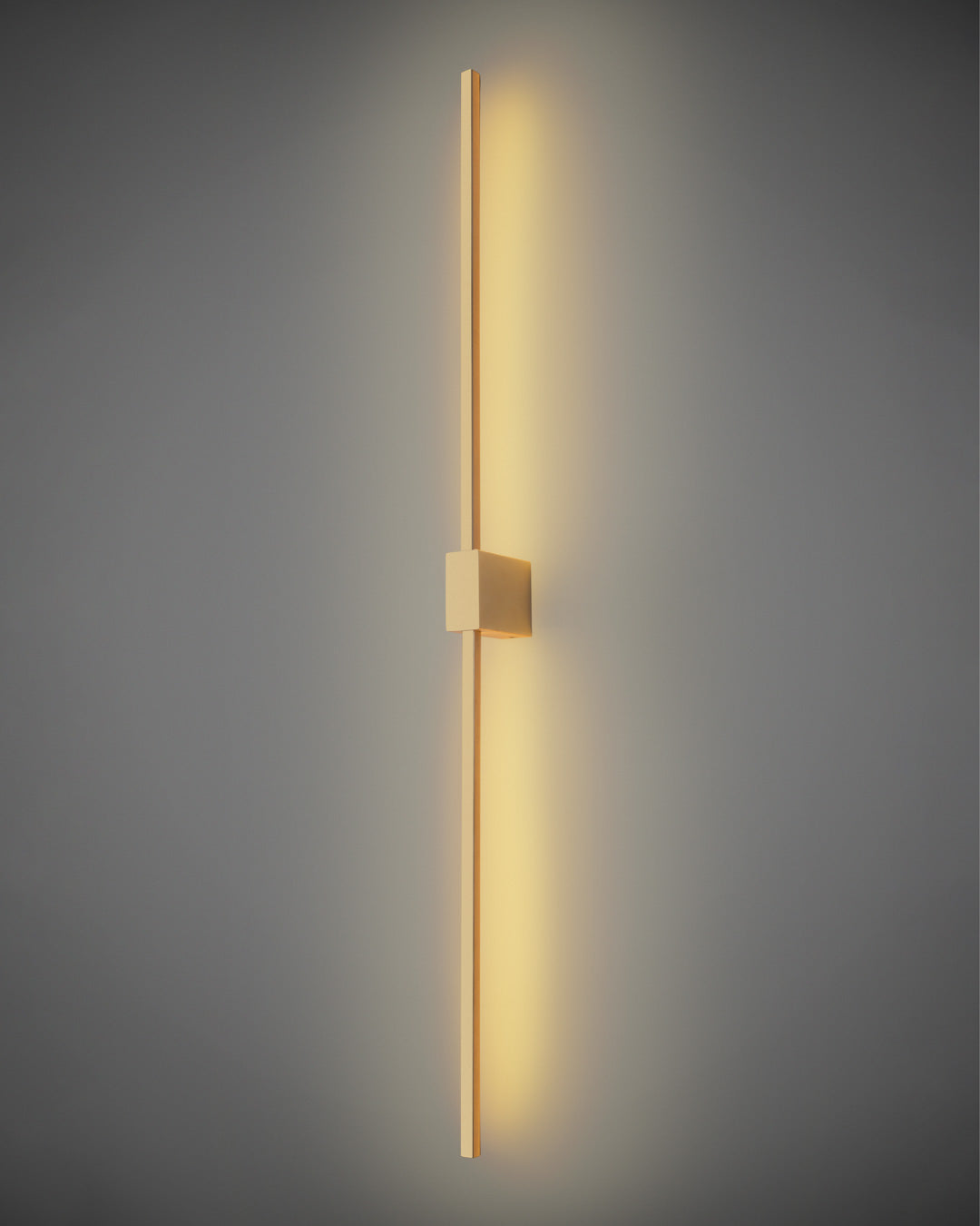 Double lines gold square wall lamp with vertical minimalist indirect lighting – مصباح حائط مربع ذهبي بخطين بتصميم رأسي وإضاءة غير مباشرة