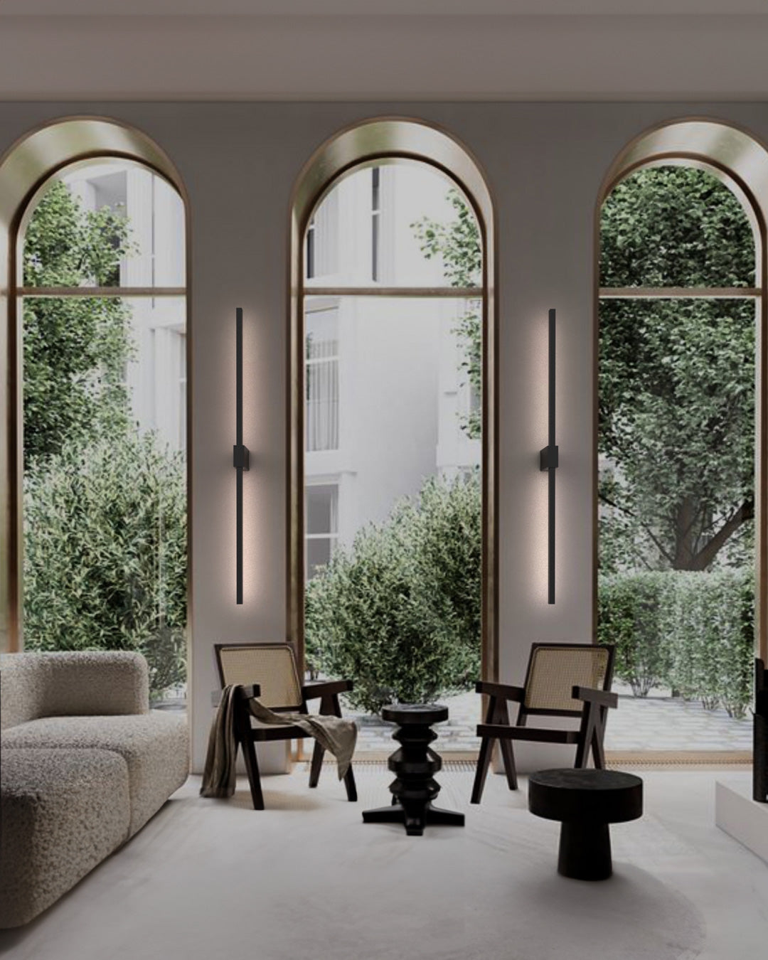 Black square wall lamp with double linear design casting soft indirect light / مصباح حائط أسود مربع بتصميم خطي مزدوج يبعث إضاءة غير مباشرة ناعمة