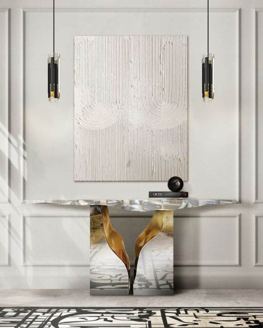Chain style pendant light with rhythmic flowing design casting soft ambient light / إضاءة معلقة بتصميم متسلسل إيقاعي تبعث إضاءة ناعمة وأنيقة