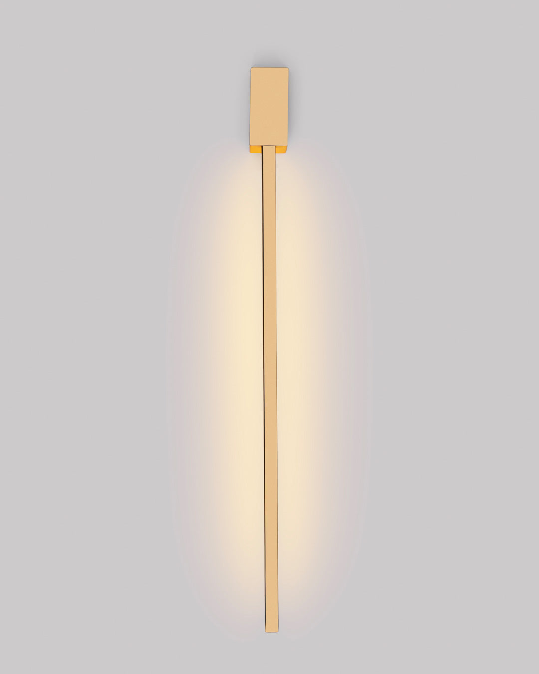 Slim gold square wall lamp with vertical line and soft indirect lighting – مصباح حائط مربع ذهبي نحيف بتصميم رأسي وإضاءة غير مباشرة