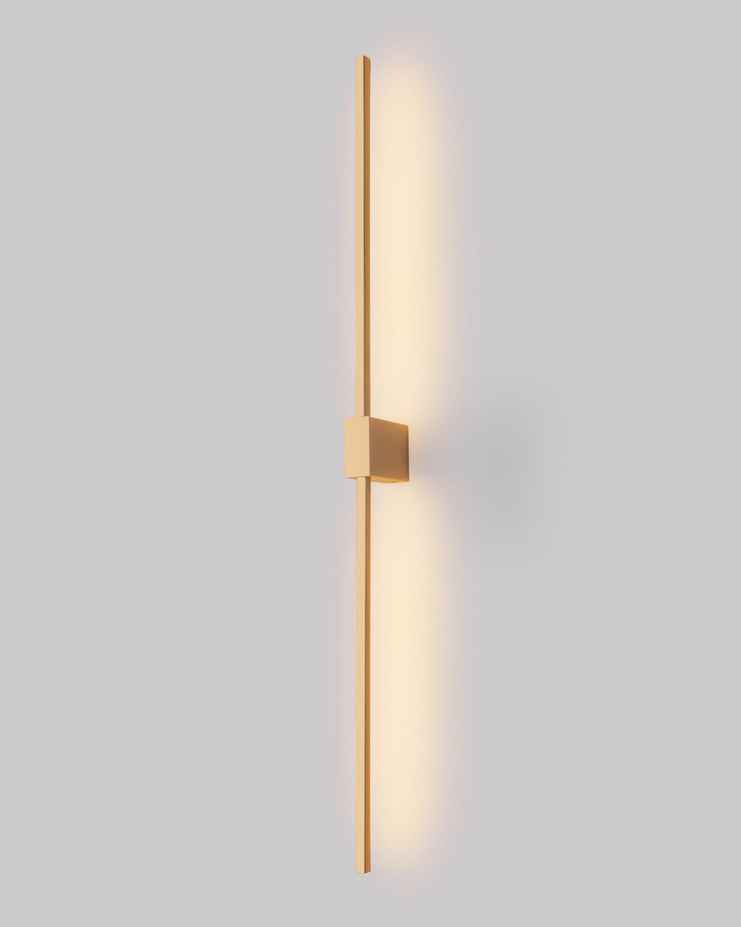 Double lines gold square wall lamp with vertical minimalist indirect lighting – مصباح حائط مربع ذهبي بخطين بتصميم رأسي وإضاءة غير مباشرة