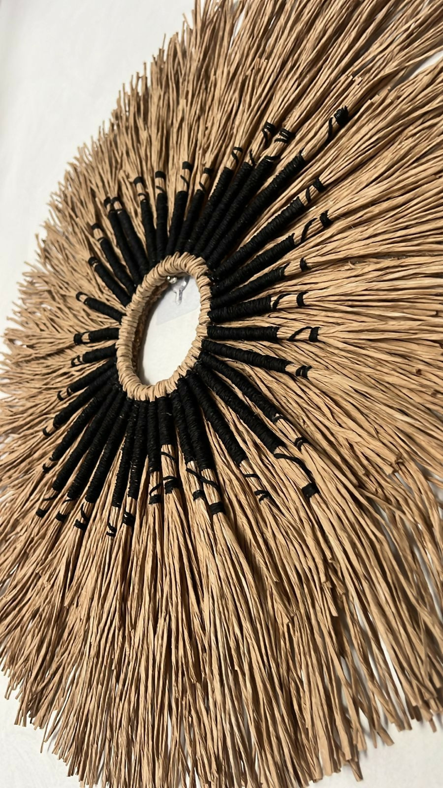 Round Raffia Wall Decor (Black)