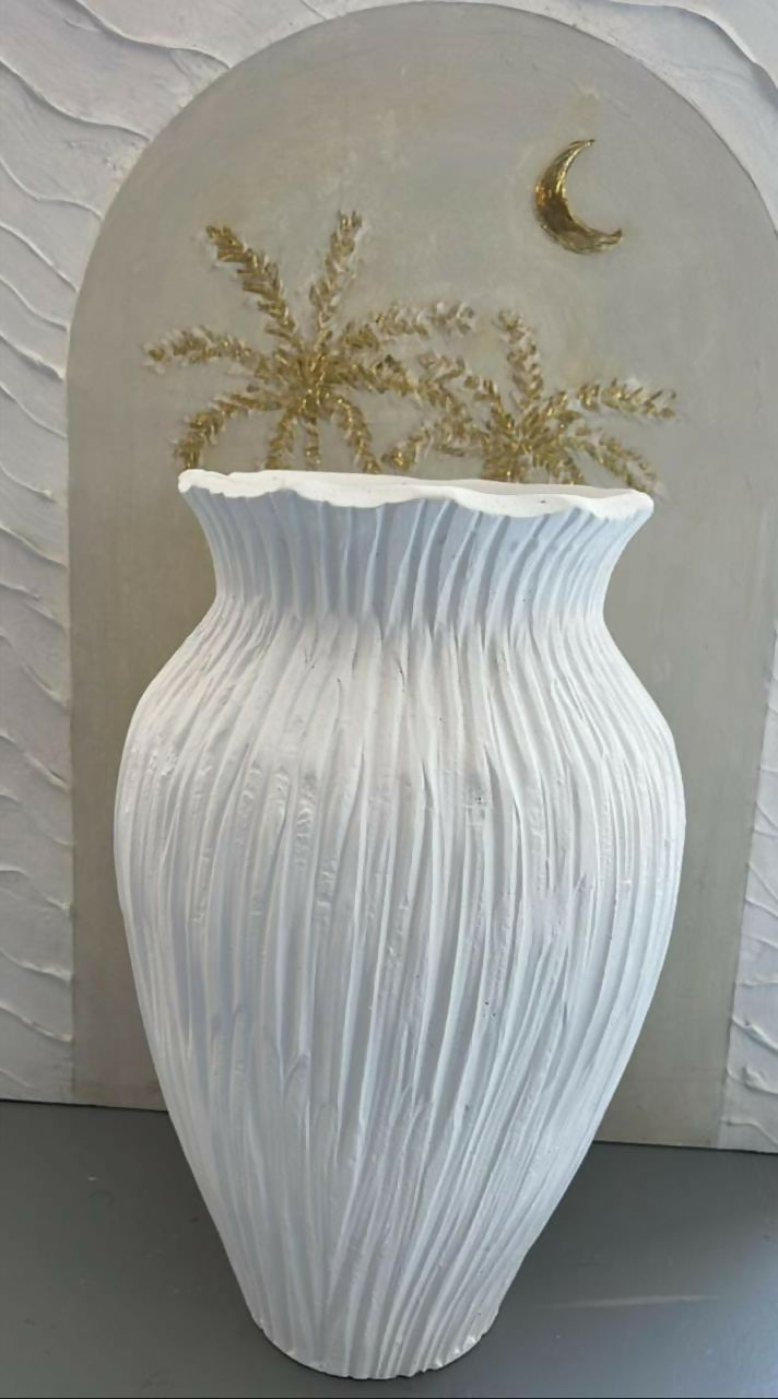 Nalu Vase