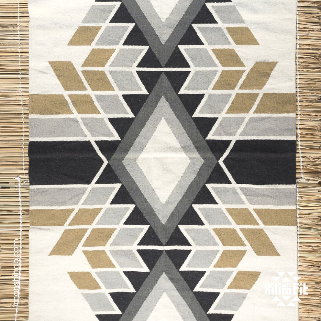 Summer Vibes Kilim Carpet