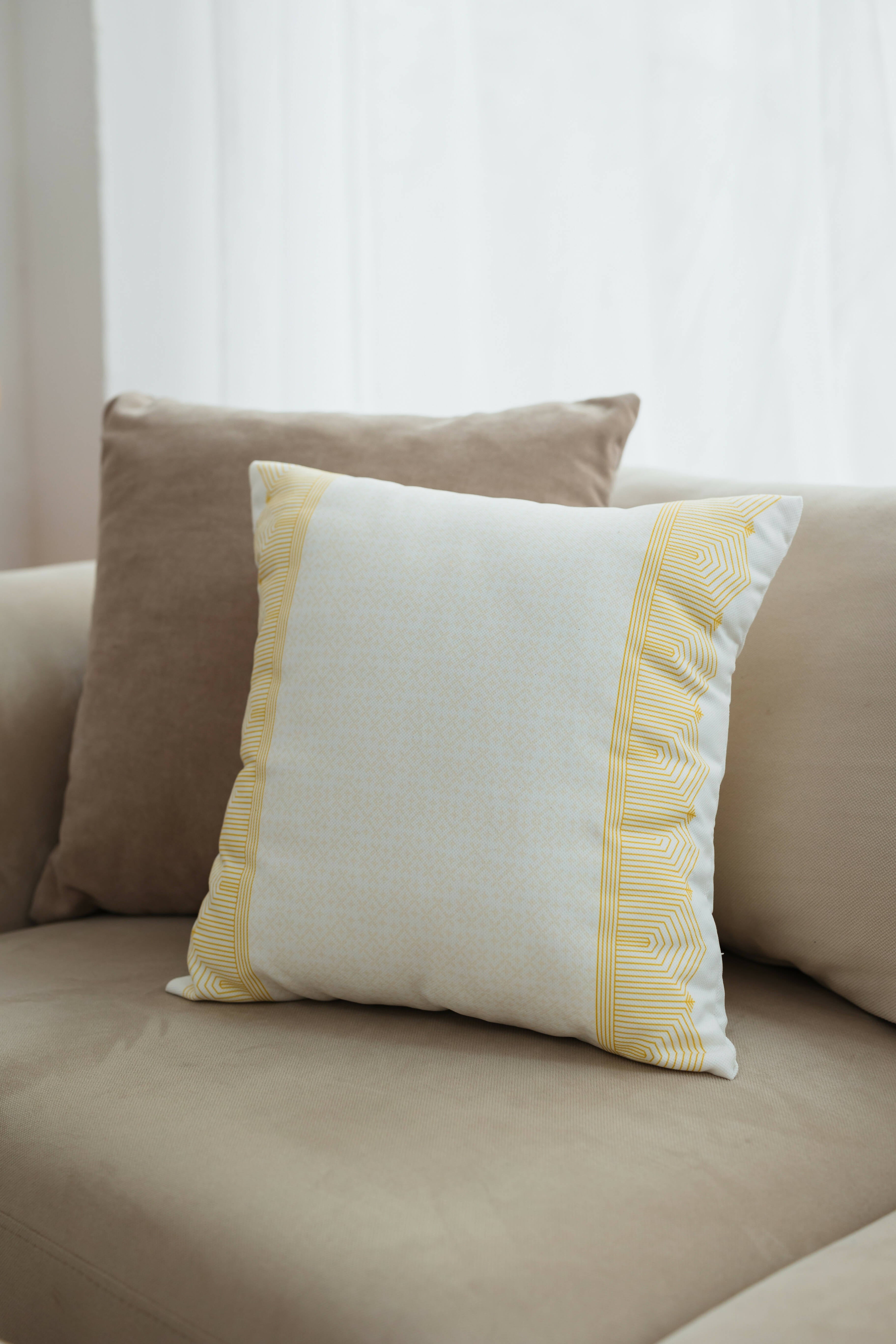 Noor cushion