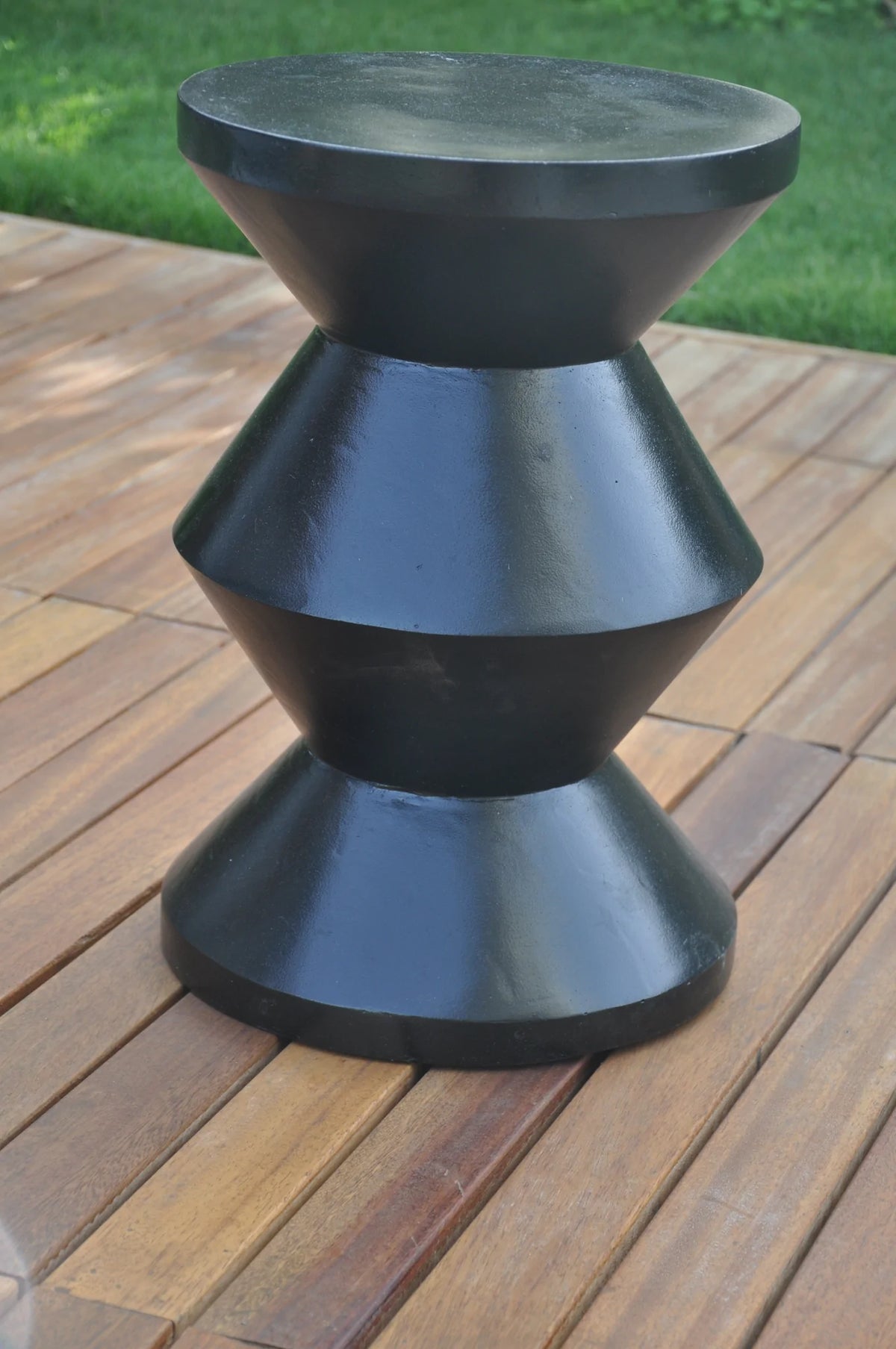 Zaggy Fiber Table