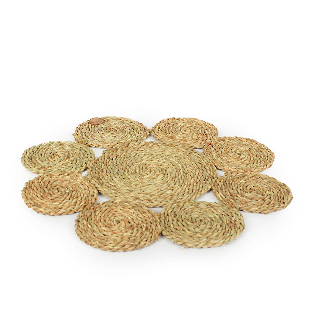 Halfa Placemat circles