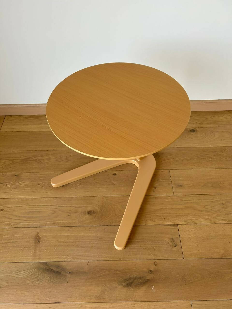 Y Table
