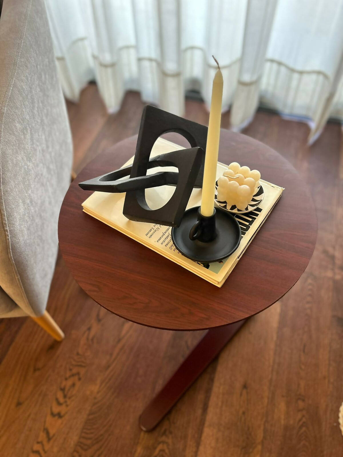 Y Table