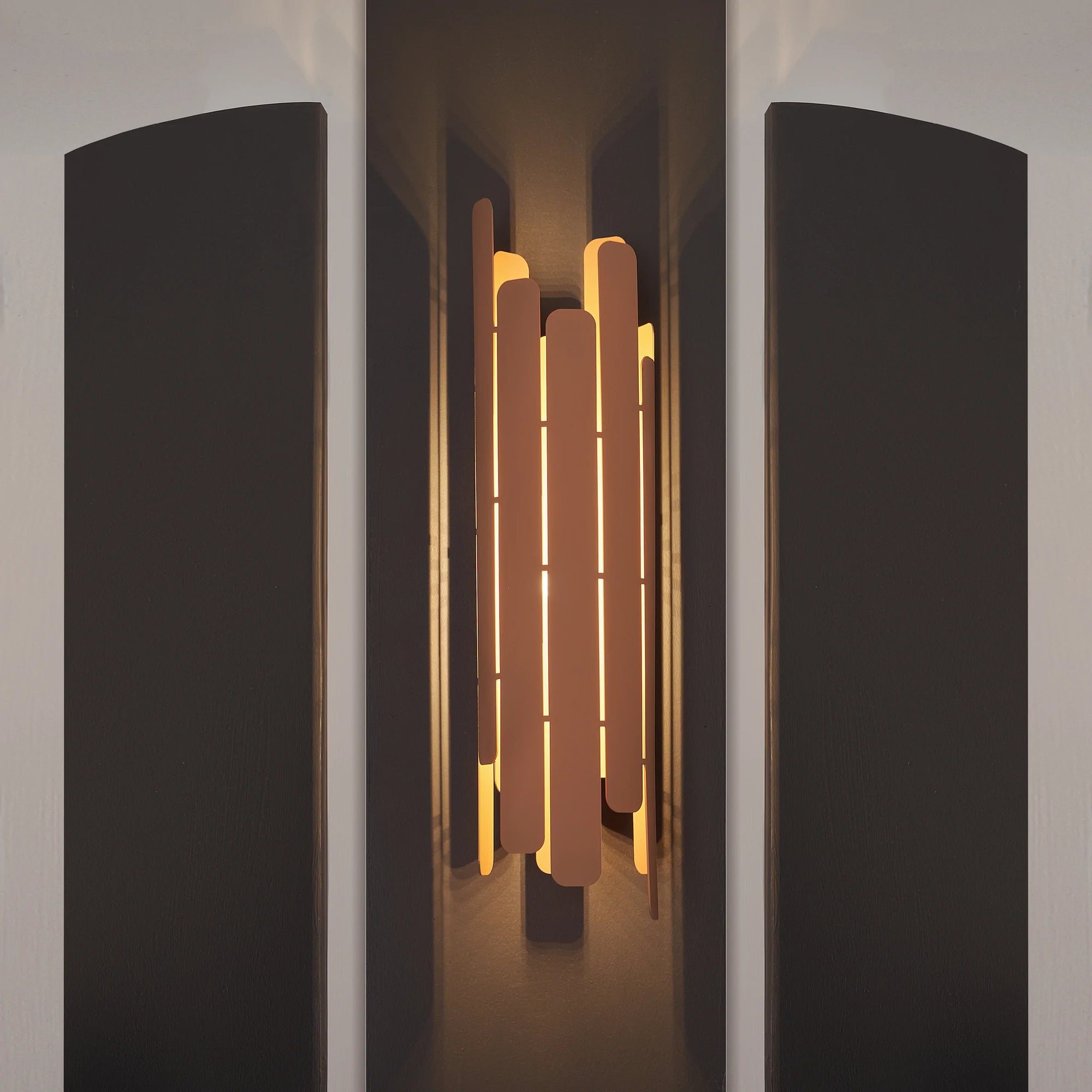 Tempo Wall Lamp