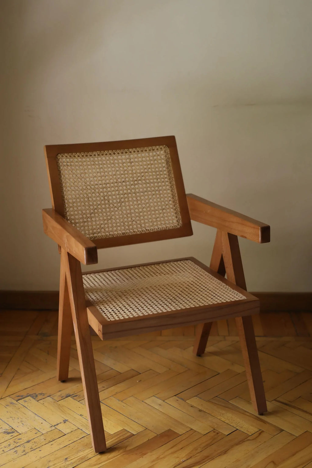 Valerie Chair