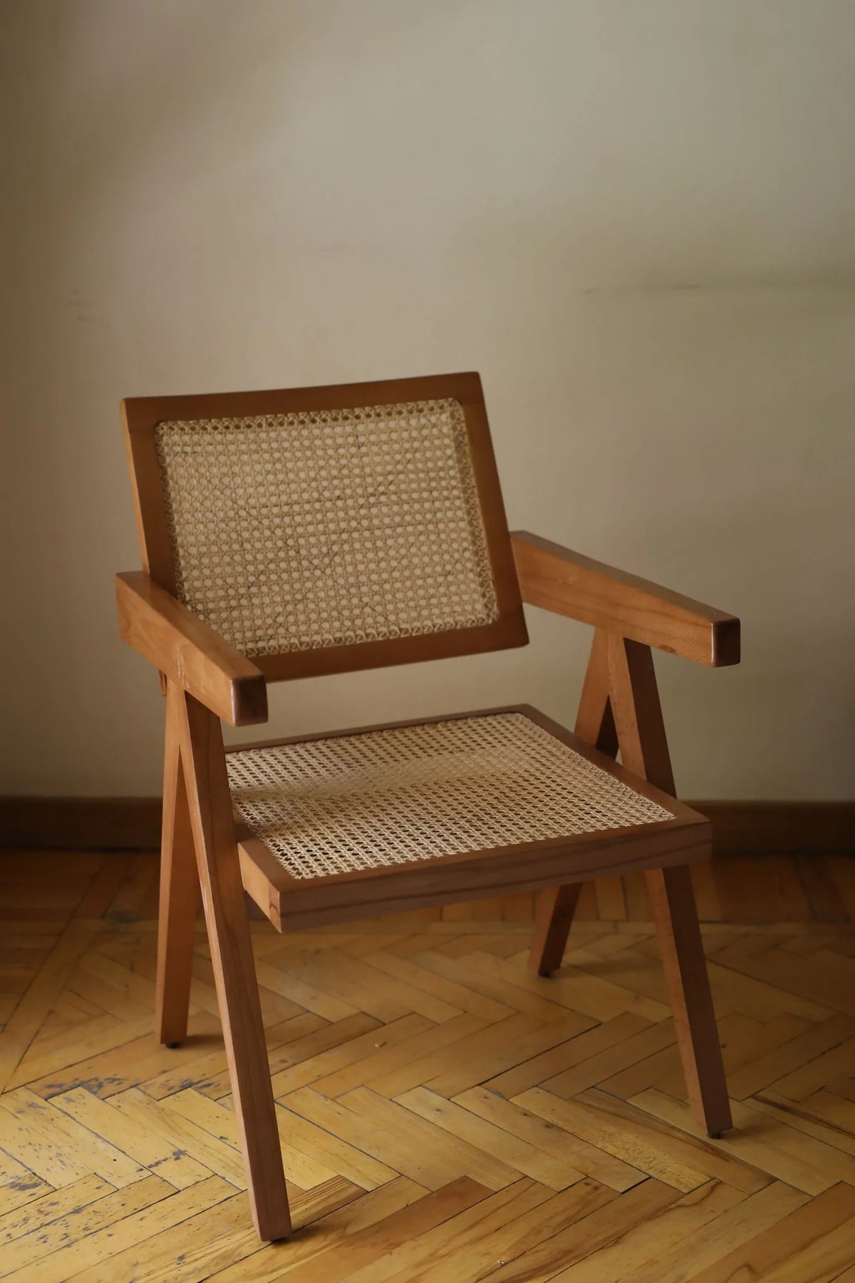 Valerie Chair