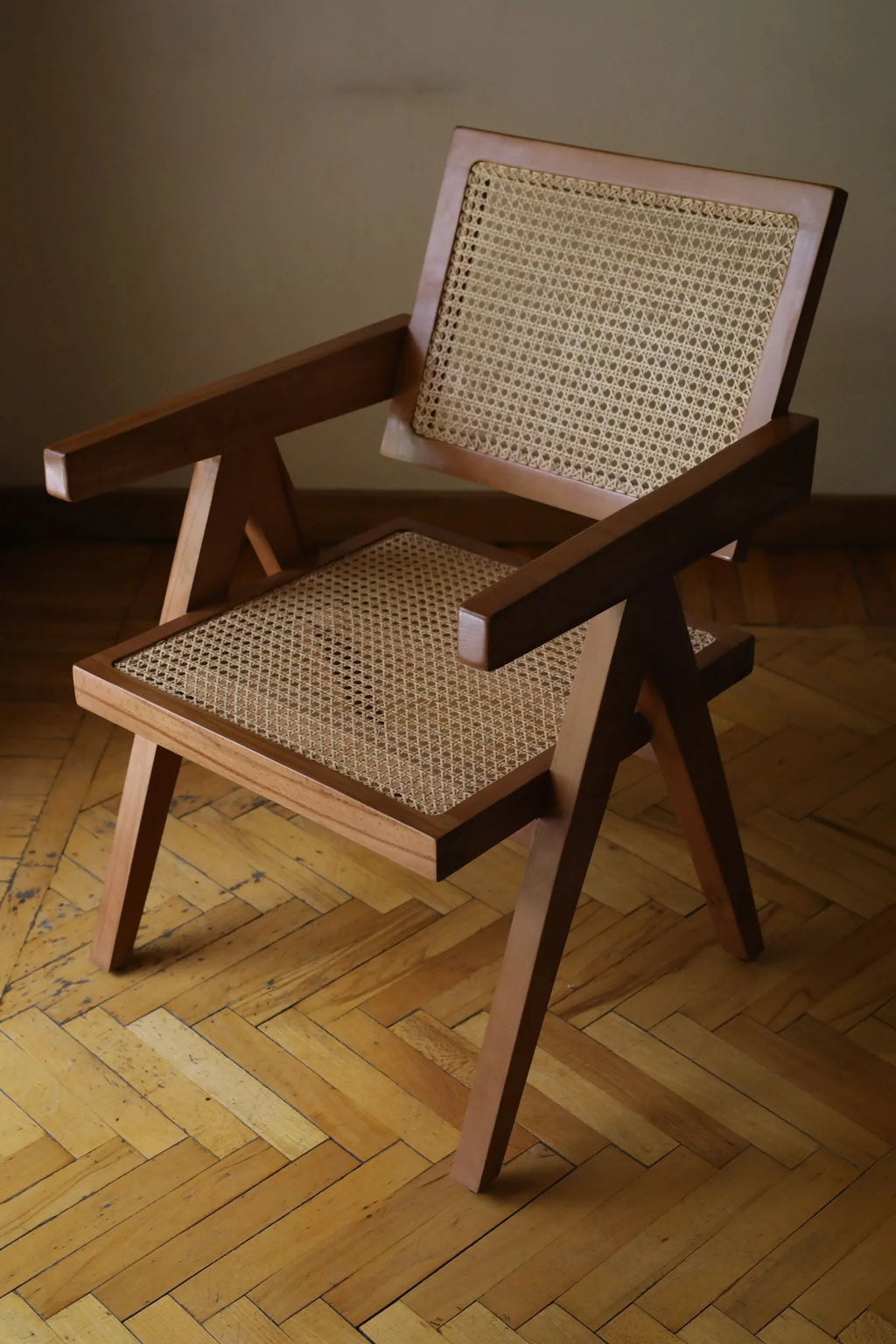 Valerie Chair