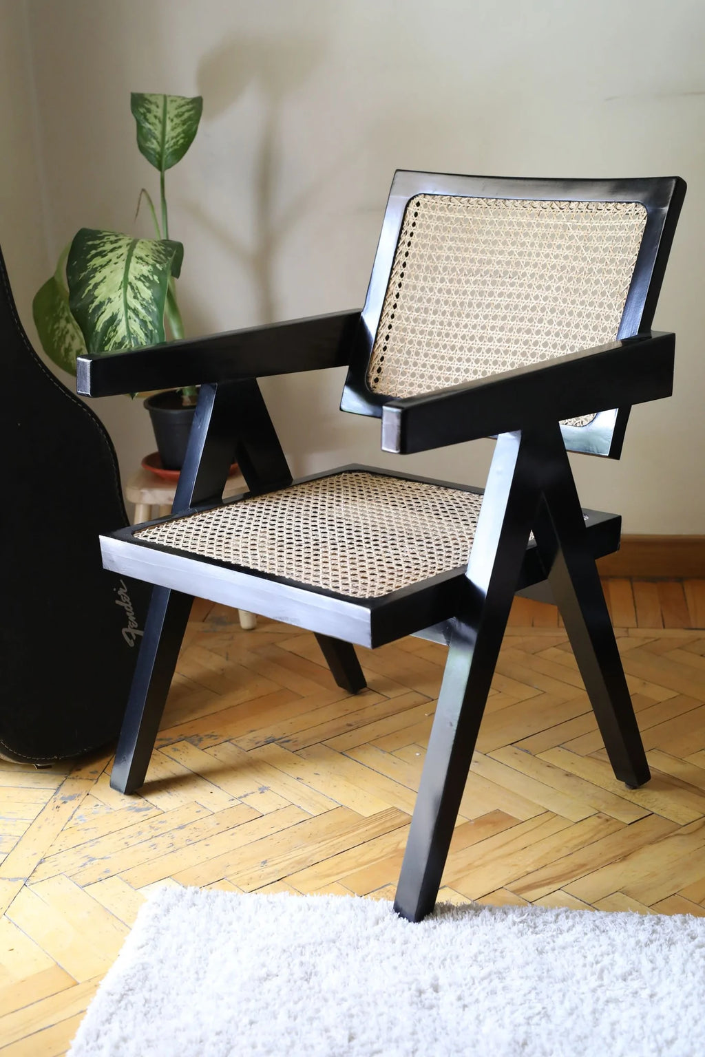 Valerie Chair