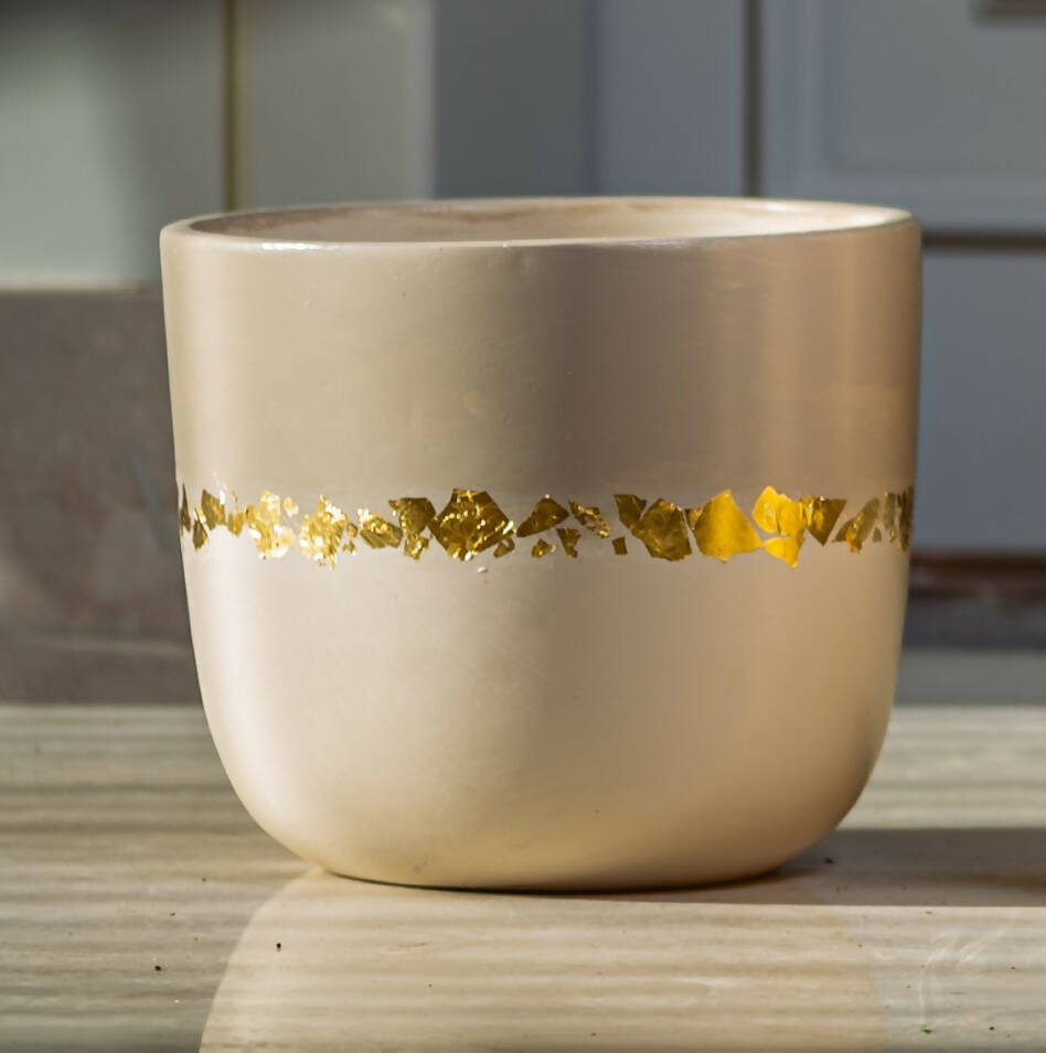 Gold Khaki Pot